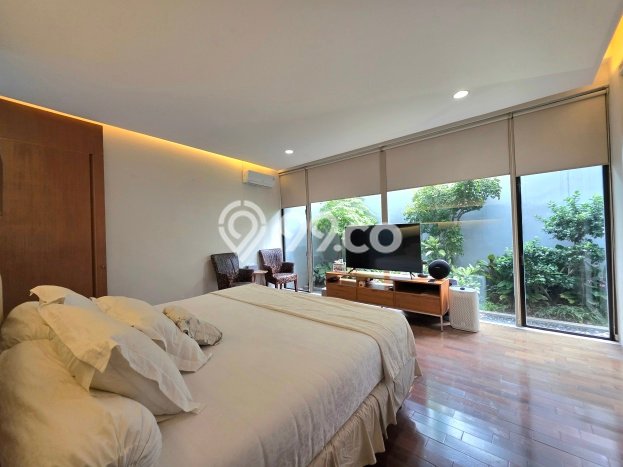 Ready to Use! Premium House LT 400m2 Desain Modern di BSD The Green Ready to Use! Premium House LT 400m2 Desain Modern di BSD The Green