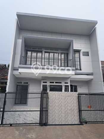 For Sale! Luxury House LT 180m2 Desain Modern di BSD Griya Loka For Sale! Luxury House LT 180m2 Desain Modern di BSD Griya Loka