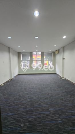Ruko Disewa di Tangerang dengan LB 180m2 Area Komersial Ramai Ruko Disewa di Tangerang dengan LB 180m2 Area Komersial Ramai