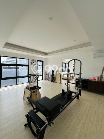 Rumah Elit LB 720m2 Siap Huni Desain Elegan di Alam Sutera, Tangerang Rumah Elit LB 720m2 Siap Huni Desain Elegan di Alam Sutera, Tangerang