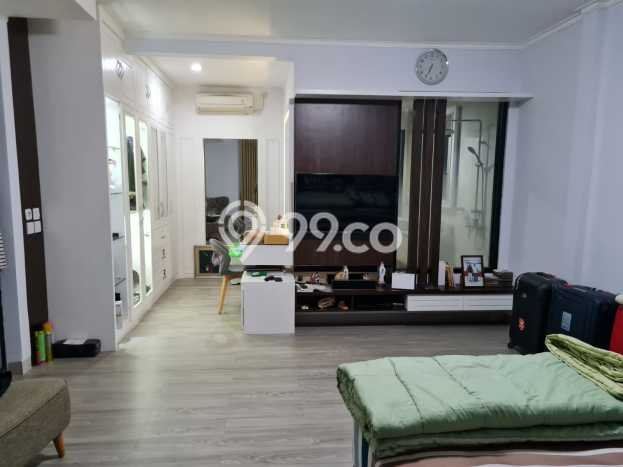 Ready to Use! Premium House LT 255m2 Desain Modern di Cibubur Ready to Use! Premium House LT 255m2 Desain Modern di Cibubur