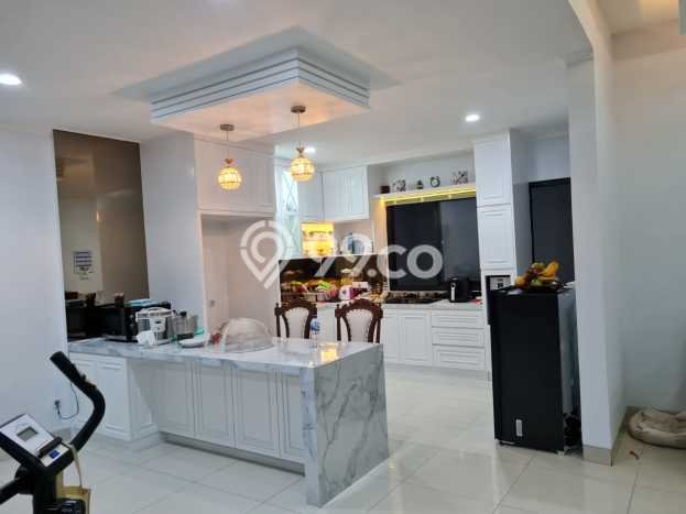 Ready to Use! Premium House LT 255m2 Desain Modern di Cibubur Ready to Use! Premium House LT 255m2 Desain Modern di Cibubur