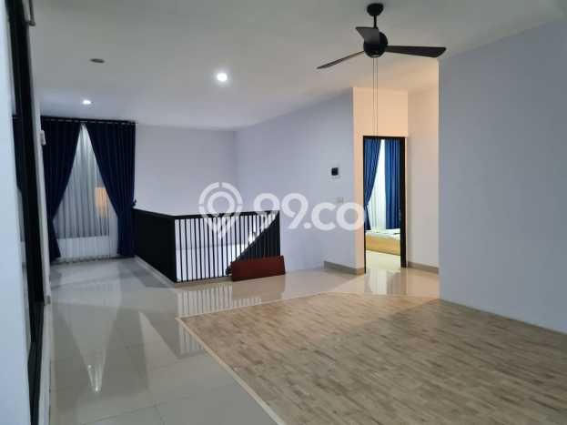 Ready to Use! Premium House LT 255m2 Desain Modern di Cibubur Ready to Use! Premium House LT 255m2 Desain Modern di Cibubur