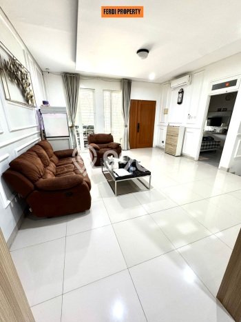 HARGA SPECIAL! Rumah Nyaman di , Jakarta Timur, Luas 144m2m² Bangunan 200m2m² Bisa Nego! HARGA SPECIAL! Rumah Nyaman di , Jakarta Timur, Luas 144m2m² Bangunan 200m2m² Bisa Nego!