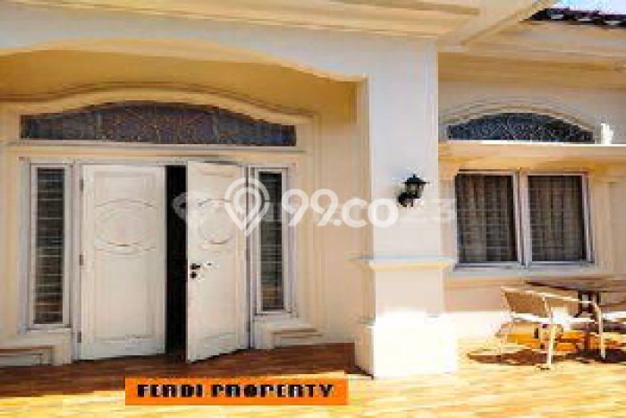 Dijual Rumah Luas Elegan Dengan View Eksklusif di Citra Grand, Jakarta Timur Dijual Rumah Luas Elegan Dengan View Eksklusif di Citra Grand, Jakarta Timur