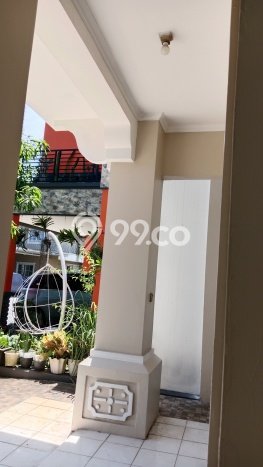 Rumah sewa siap pakai 3 KT di Legenda Wisata, Jakarta Timur Rumah sewa siap pakai 3 KT di Legenda Wisata, Jakarta Timur