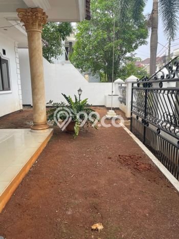 Rumah Kontrakan Jakarta Timur LT 348m2 LB 636m2 Area Cibubur Rumah Kontrakan Jakarta Timur LT 348m2 LB 636m2 Area Cibubur