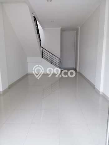 Disewakan Ruko di Kawasan Ramai Kota Wisata Luas 100m2 Disewakan Ruko di Kawasan Ramai Kota Wisata Luas 100m2