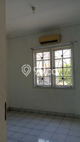 Rumah sewa siap pakai 3 KT di Legenda Wisata, Jakarta Timur Rumah sewa siap pakai 3 KT di Legenda Wisata, Jakarta Timur