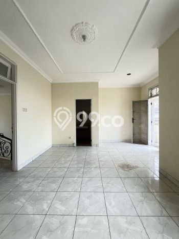 Jual Rumah Luas Megah Dengan View Cantik di Kota Wisata, Jakarta Timur Jual Rumah Luas Megah Dengan View Cantik di Kota Wisata, Jakarta Timur