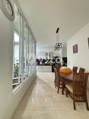 Ready to Use! Luxury House LT 240m2 Desain Modern di Legenda Wisata Ready to Use! Luxury House LT 240m2 Desain Modern di Legenda Wisata
