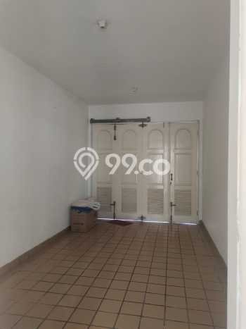 Disewakan! Rumah 5 Kamar Tidur &
4 Kamar Mandi di Kota Wisata, Bogor Disewakan! Rumah 5 Kamar Tidur &
4 Kamar Mandi di Kota Wisata, Bogor