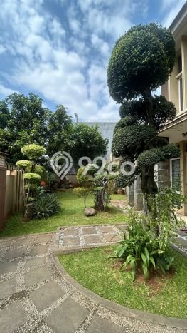 For Sale! Premium House LT 465m2 Desain Modern di Kota Wisata For Sale! Premium House LT 465m2 Desain Modern di Kota Wisata