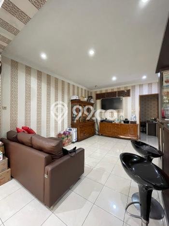 Jual Rumah Mewah Megah Dengan View Eksklusif di Kota Wisata, Bogor Jual Rumah Mewah Megah Dengan View Eksklusif di Kota Wisata, Bogor