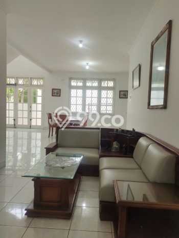 Disewakan! Rumah 5 Kamar Tidur &
4 Kamar Mandi di Kota Wisata, Bogor Disewakan! Rumah 5 Kamar Tidur &
4 Kamar Mandi di Kota Wisata, Bogor