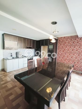 Siap Huni Rumah Minimalis & Modern LB 450m2 di Kota Wisata Siap Huni Rumah Minimalis & Modern LB 450m2 di Kota Wisata
