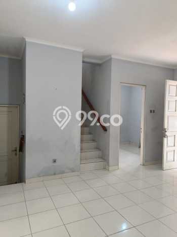Dijual Hunian Rumah Terawat 4 Kamar di Kota Wisata, Jakarta Timur Dijual Hunian Rumah Terawat 4 Kamar di Kota Wisata, Jakarta Timur