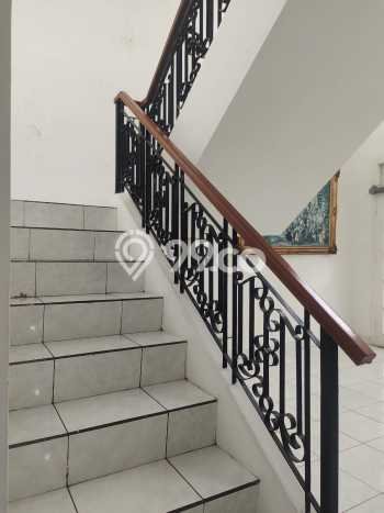 Disewakan! Rumah 5 Kamar Tidur &
4 Kamar Mandi di Kota Wisata, Bogor Disewakan! Rumah 5 Kamar Tidur &
4 Kamar Mandi di Kota Wisata, Bogor