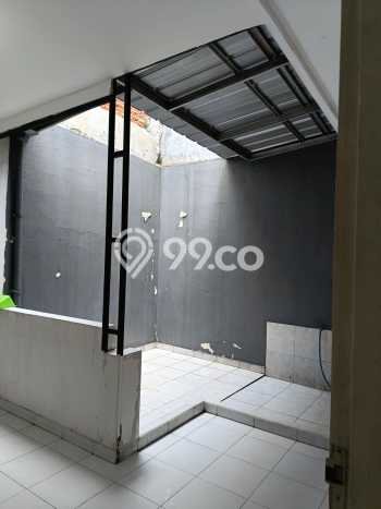Dijual Hunian Rumah Terawat 4 Kamar di Kota Wisata, Jakarta Timur Dijual Hunian Rumah Terawat 4 Kamar di Kota Wisata, Jakarta Timur