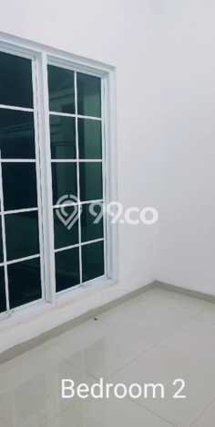Disewakan! Rumah 3 Kamar Tidur &
2 Kamar Mandi di Kota Wisata, Bogor Disewakan! Rumah 3 Kamar Tidur &
2 Kamar Mandi di Kota Wisata, Bogor