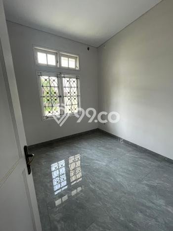 Dijual Hunian Rumah Terawat 2 KT di Kota Wisata, Bogor Dijual Hunian Rumah Terawat 2 KT di Kota Wisata, Bogor