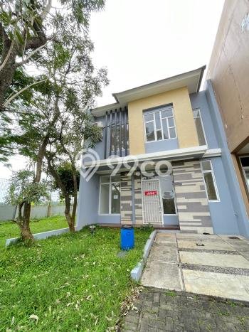 For Sale Hunian Rumah Nyaman 3 Kamar di Legenda Wisata, Jakarta Timur For Sale Hunian Rumah Nyaman 3 Kamar di Legenda Wisata, Jakarta Timur