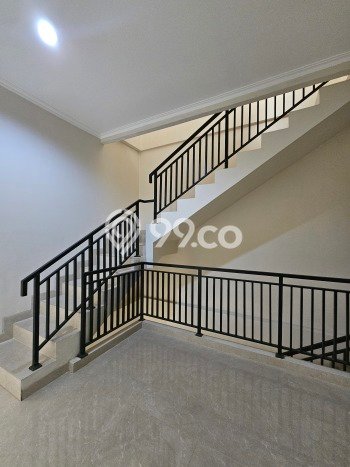 Hunian Elit LB 180m2 Siap Huni Desain Elegan di Duri Kepa, Jakarta Barat Hunian Elit LB 180m2 Siap Huni Desain Elegan di Duri Kepa, Jakarta Barat