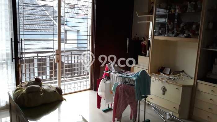 Rumah Elit Modern Siap Huni di Duri Kepa Jakarta Barat Rumah Elit Modern Siap Huni di Duri Kepa Jakarta Barat