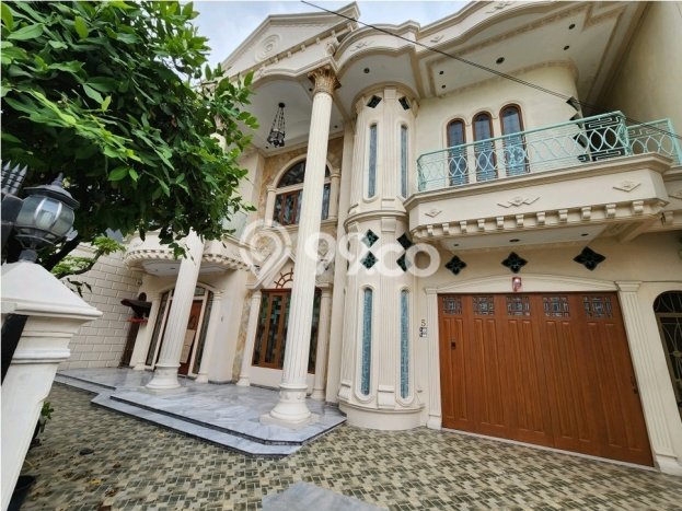 Dijual Rumah Mewah Elegan Dengan View Eksklusif di Taman Ratu, Jakarta Barat Dijual Rumah Mewah Elegan Dengan View Eksklusif di Taman Ratu, Jakarta Barat