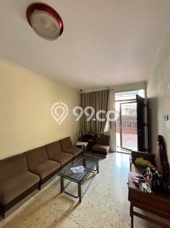 Dijual Hunian Rumah Terawat 3 Kamar di Taman Ratu, Jakarta Barat Dijual Hunian Rumah Terawat 3 Kamar di Taman Ratu, Jakarta Barat