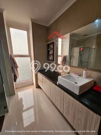 Hunian Elit LB 200m2 Siap Pakai Desain Elegan di Duri Kepa, Jakarta Barat Hunian Elit LB 200m2 Siap Pakai Desain Elegan di Duri Kepa, Jakarta Barat