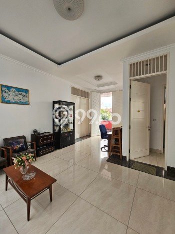 Rumah Mewah LB 500m2 Siap Huni Desain Elegan di Green Ville, Jakarta Barat Rumah Mewah LB 500m2 Siap Huni Desain Elegan di Green Ville, Jakarta Barat