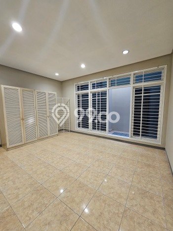 Dijual Rumah Mewah Megah Dengan View Eksklusif di Green Ville, Jakarta Barat Dijual Rumah Mewah Megah Dengan View Eksklusif di Green Ville, Jakarta Barat