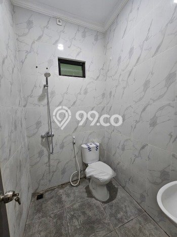 Dijual Hunian Rumah Nyaman 4 KT di Tanjung Duren, Jakarta Barat Dijual Hunian Rumah Nyaman 4 KT di Tanjung Duren, Jakarta Barat