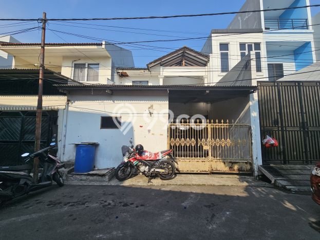 Dijual Cepat Rumah Favorit Siap Huni LB 119m2 di Kebon Jeruk, Jakarta Barat Dijual Cepat Rumah Favorit Siap Huni LB 119m2 di Kebon Jeruk, Jakarta Barat