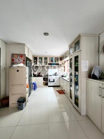 Jual Rumah Luas Megah Dengan View Eksklusif di Green Ville, Jakarta Barat Jual Rumah Luas Megah Dengan View Eksklusif di Green Ville, Jakarta Barat