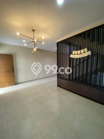Dijual Rumah Luas Megah Dengan View Cantik di Tomang, Jakarta Barat Dijual Rumah Luas Megah Dengan View Cantik di Tomang, Jakarta Barat