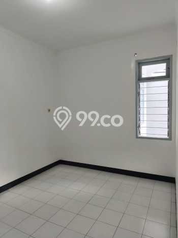 Rumah Mewah LB 240m2 Siap Huni Desain Elegan di Taman Ratu, Jakarta Barat Rumah Mewah LB 240m2 Siap Huni Desain Elegan di Taman Ratu, Jakarta Barat