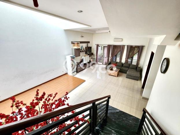 Jual Rumah Luas Megah Dengan View Eksklusif di Green Ville, Jakarta Barat Jual Rumah Luas Megah Dengan View Eksklusif di Green Ville, Jakarta Barat