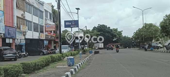 Ruko Dijual di Jakarta Barat LT 66m2 & LB 195m2 Lokasi Terbaik! Ruko Dijual di Jakarta Barat LT 66m2 & LB 195m2 Lokasi Terbaik!