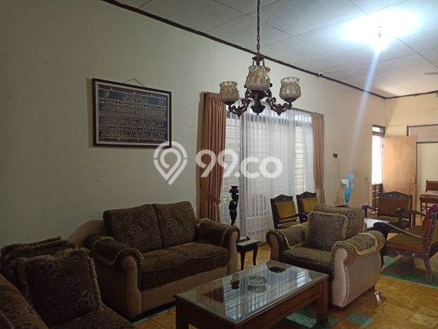 Rumah Elit Modern Tanpa Renovasi di Sampangan Semarang Rumah Elit Modern Tanpa Renovasi di Sampangan Semarang