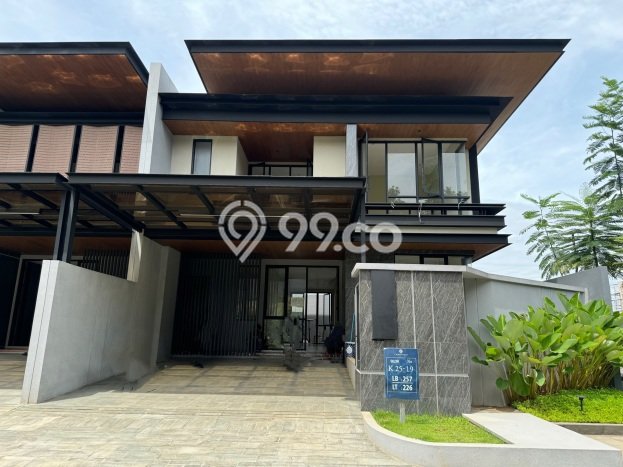 Jual Rumah Mewah Megah Dengan View Cantik di Candi Golf, Semarang Jual Rumah Mewah Megah Dengan View Cantik di Candi Golf, Semarang