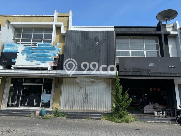 LOKASI PREMIUM! Ruko Kawasan Semarang Barat, Luas 108m2m², Jalan Utama, Kawasan Bisnis LOKASI PREMIUM! Ruko Kawasan Semarang Barat, Luas 108m2m², Jalan Utama, Kawasan Bisnis