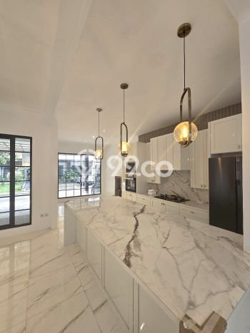 Rumah Elit Modern Tanpa Renovasi di Bintaro Tangerang Selatan Rumah Elit Modern Tanpa Renovasi di Bintaro Tangerang Selatan