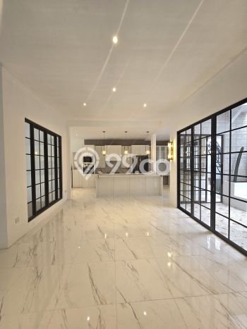 Rumah Elit Modern Tanpa Renovasi di Bintaro Tangerang Selatan Rumah Elit Modern Tanpa Renovasi di Bintaro Tangerang Selatan