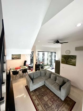 Rumah Minimalis 3 Kamar LT 106m2 di Pondok Cabe Rumah Minimalis 3 Kamar LT 106m2 di Pondok Cabe