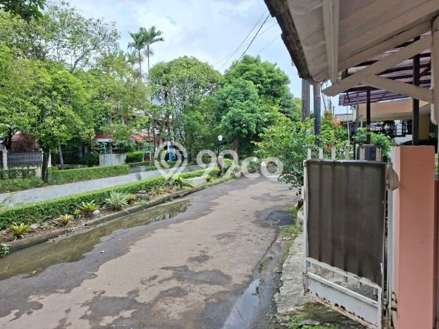 Jual Rumah Eksklusif 2 KT di Bintaro, Tangerang Selatan Jual Rumah Eksklusif 2 KT di Bintaro, Tangerang Selatan