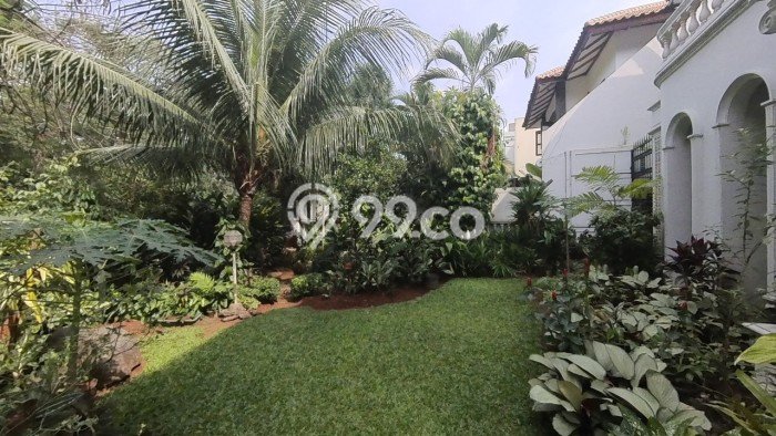 Ready to Use! Luxury House LT 678m2 Desain Modern di Pondok Indah Ready to Use! Luxury House LT 678m2 Desain Modern di Pondok Indah