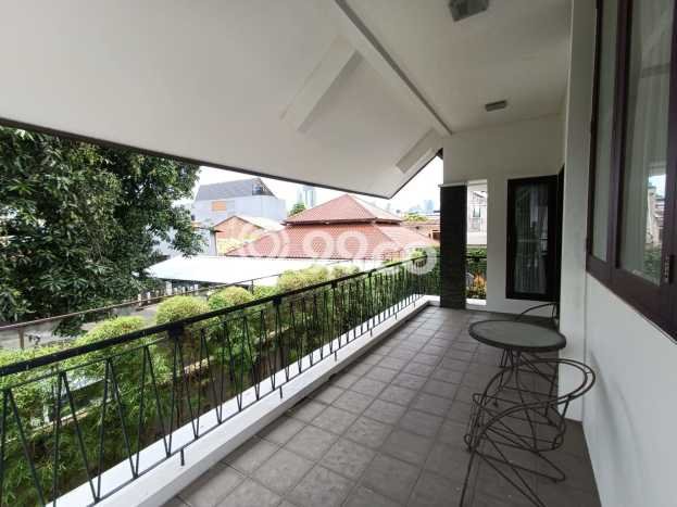 Siap Huni Rumah Mewah 3 Kamar di Tebet Dekat ke Mana Saja Siap Huni Rumah Mewah 3 Kamar di Tebet Dekat ke Mana Saja