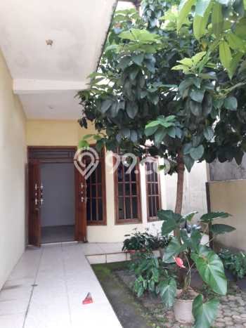 Rumah Modern Minimalis 4 Kamar Bisa Langsung Pindah di Cipayung Rumah Modern Minimalis 4 Kamar Bisa Langsung Pindah di Cipayung